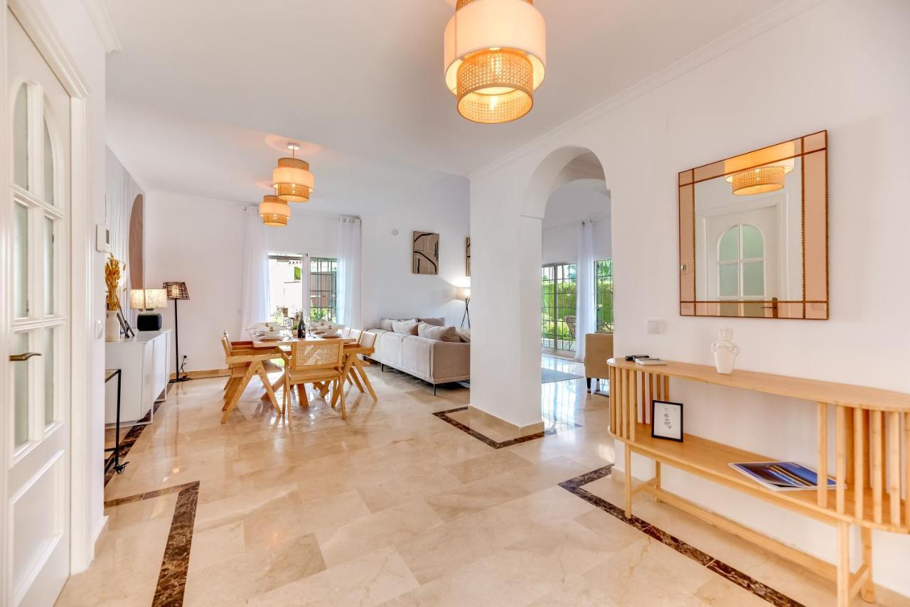 Villa Vacation I Faldo, Golf Valley, Private Pool, 24h Security, 10 Min From The Marina *